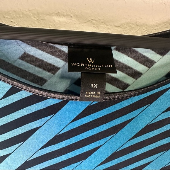 Worthington Woman Blue & Black Geometric Tunic Top – Size 1X - Picture 3 of 4